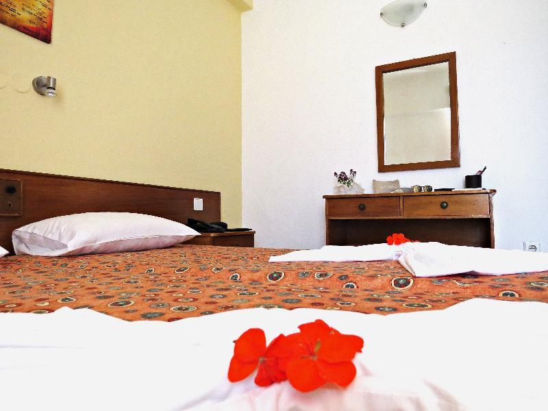 Petaloudes Maritime Hotel Apartments المظهر الخارجي الصورة