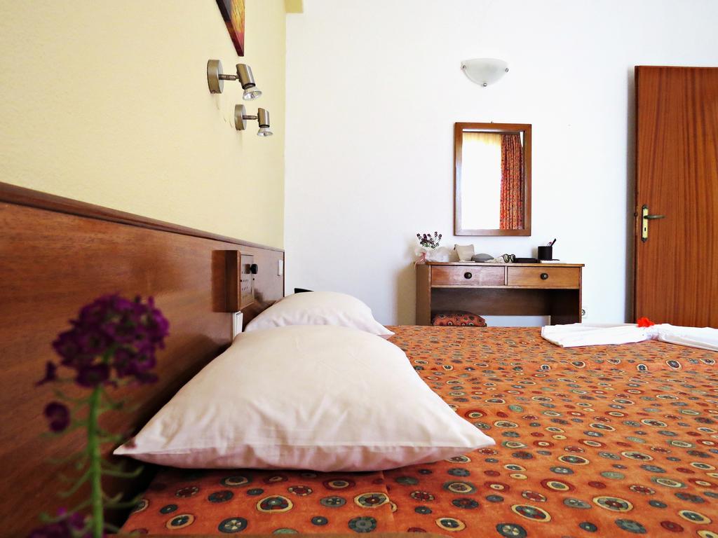 Petaloudes Maritime Hotel Apartments المظهر الخارجي الصورة